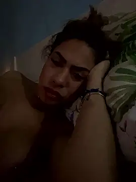 Snapshot of Naomi24herr chatting on 01/12/26, 02:06 Naomi24herr online show from 01/12/26, 02:06