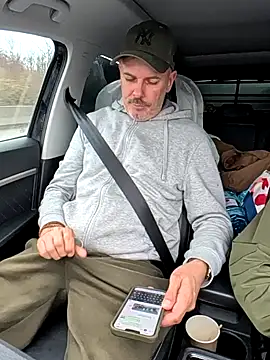 Snapshot of Young_Arab_and_Gay_Daddy chatting on 11/15/25, 01:18 Young Arab and Gay Daddy online show from 11/15/25, 01:18