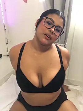 AnaBrowmn online show from 05/01/26, 03:49