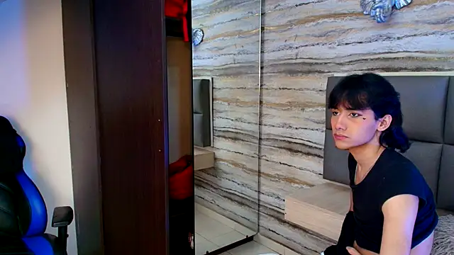 Lovers 21 online show from 11/21/25, 03:38