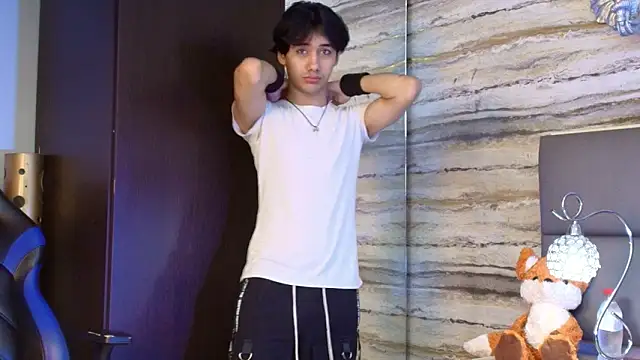 Lovers 21 online show from 03/22/26, 04:16