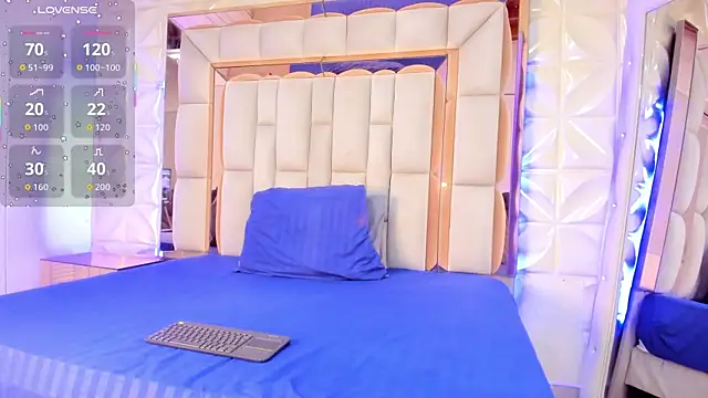 Sarah Adamss online show from 12/20/25, 12:34