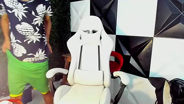 xion ez online show from 10/30/25, 07:58