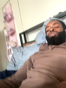 vaultclub online show from 10/20/25, 01:22