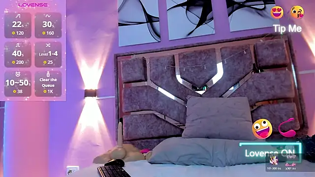 samantaa liov online show from 10/21/25, 07:03