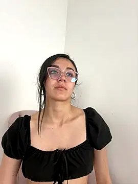 Liaa sr online show from 10/13/25, 06:41