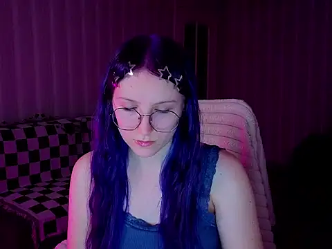 Snapshot of violet-siren-x chatting on 06/18/26, 10:58 violet-siren-x online show from 06/18/26, 10:58