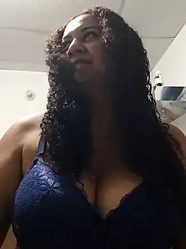 MEYBELLATINA online show from 09/27/25, 09:20