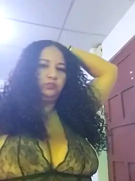 MEYBELLATINA online show from 05/08/26, 10:37