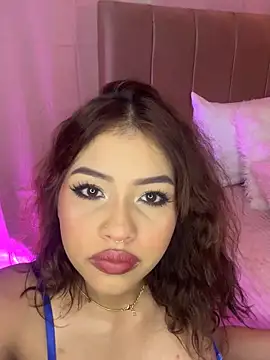 Snapshot of Mia_Valmont chatting on 10/04/25, 11:41 Mia Valmont online show from 10/04/25, 11:41