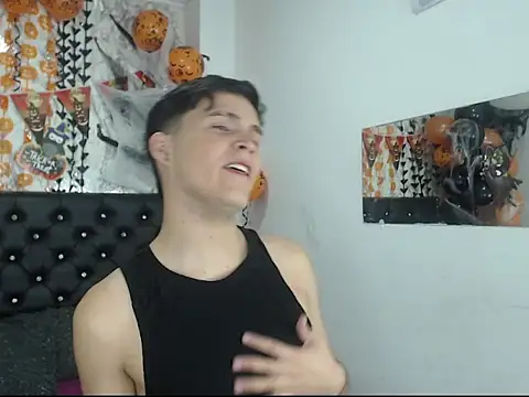 Aaron Foxxx online show from 10/15/25, 09:59