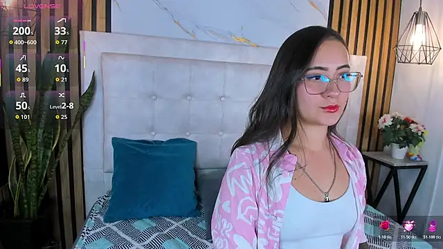 Honey noir online show from 11/11/25, 10:43