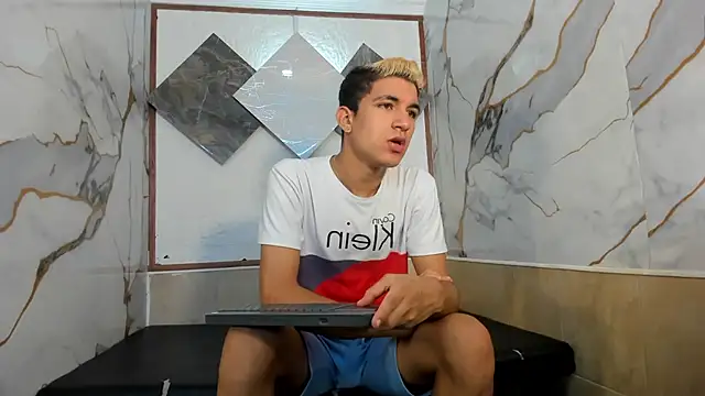 Stiben boy online show from 10/10/25, 06:51