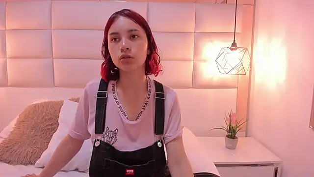 Megane whitte online show from 11/16/25, 08:47