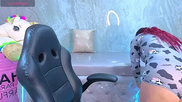 draviana a  online show from 02/18/26, 03:02