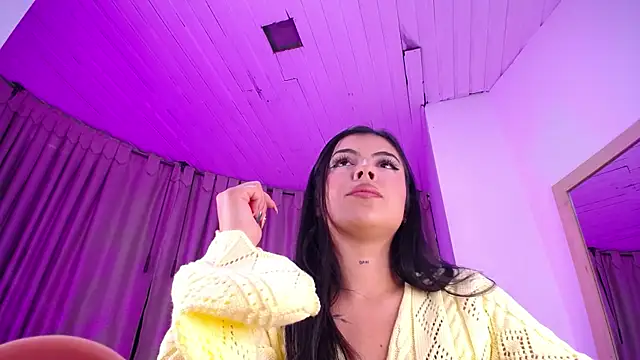 Tamararosses online show from 07/18/26, 01:59