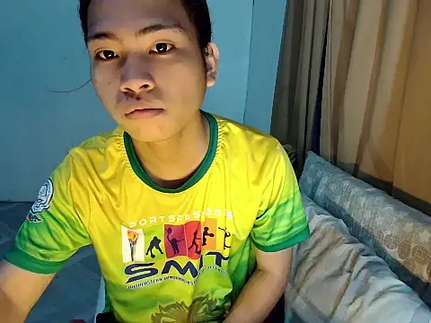 lulueraxxx online show from 10/19/25, 06:25