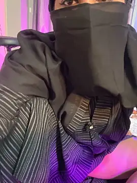 Lisa afreen online show from 10/25/25, 06:02