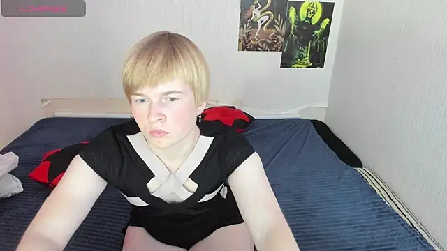 Cattie w  online show from 11/11/25, 01:16