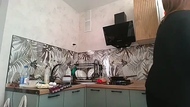 Thavione online show from 02/02/26, 07:51