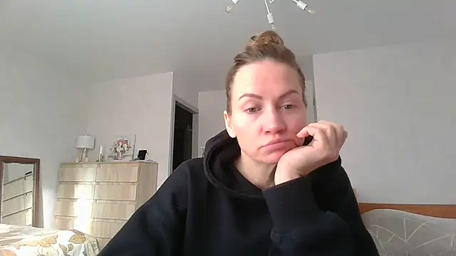 Thavione online show from 02/09/26, 09:46