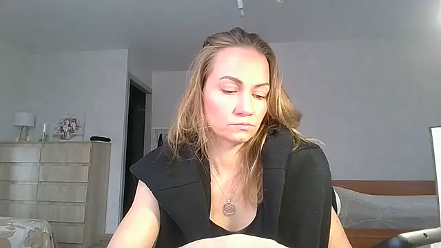 Thavione online show from 02/11/26, 08:52