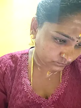 navyasree143 online show from 10/10/25, 06:12