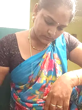 navyasree143 online show from 11/15/25, 03:08