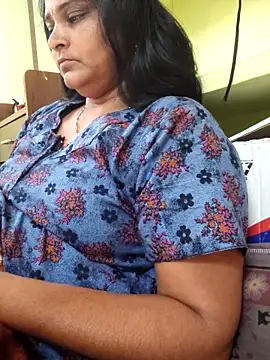 navyasree143 online show from 02/12/26, 04:51