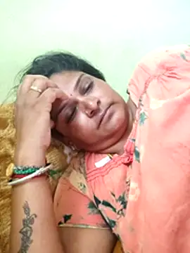 navyasree143 online show from 04/16/26, 04:57