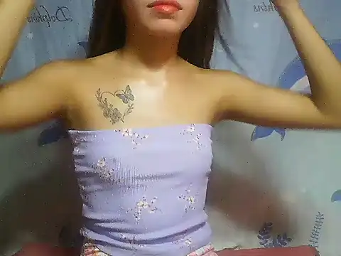 SweetPussie18x online show from 10/28/25, 02:04