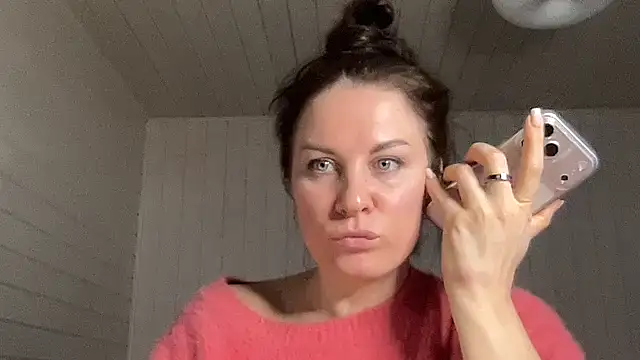 Snapshot of Tarivona chatting on 02/02/26, 10:36 Tarivona online show from 02/02/26, 10:36