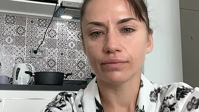 Roriann online show from 02/10/26, 07:23