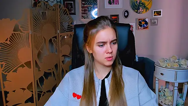 JuneWoods online show from 10/16/25, 06:36