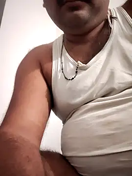 desiyouth94 online show from 10/17/25, 04:53