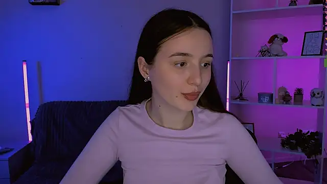 leslie bird online show from 12/04/25, 12:58