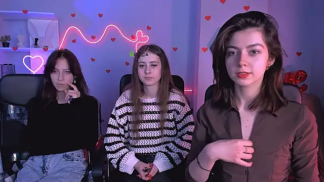 rebecca smile online show from 02/07/26, 08:23