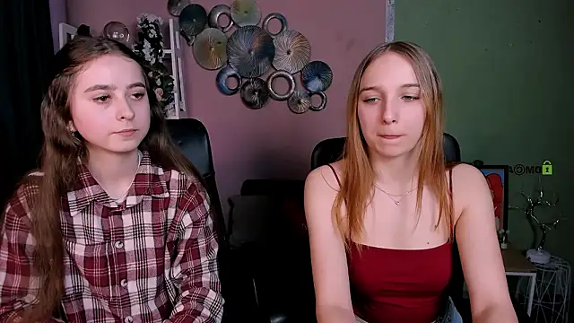 rebecca smile online show from 02/24/26, 02:04