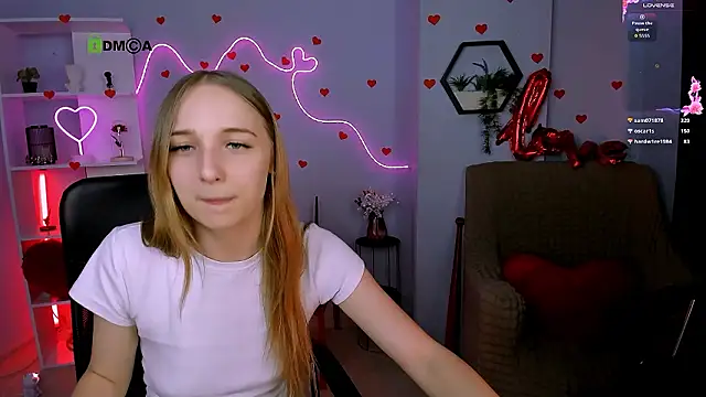 rebecca smile online show from 03/04/26, 06:14