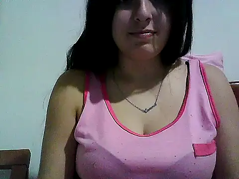 Snapshot of larj021bb chatting on 10/31/25, 01:06 larj021bb online show from 10/31/25, 01:06