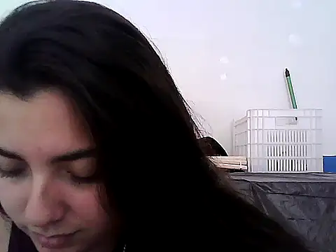 Snapshot of larj021bb chatting on 10/31/25, 01:12 larj021bb online show from 10/31/25, 01:12