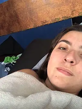 Snapshot of larj021bb chatting on 11/01/25, 05:59 larj021bb online show from 11/01/25, 05:59