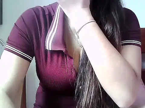 Snapshot of larj021bb chatting on 11/02/25, 01:35 larj021bb online show from 11/02/25, 01:35