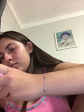 Snapshot of larj021bb chatting on 02/21/26, 12:33 larj021bb online show from 02/21/26, 12:33