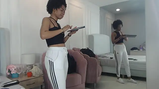 ChantalGarner online show from 12/15/25, 01:04