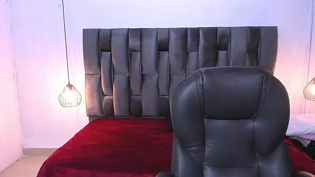 Snapshot of Susi_Lee chatting on 10/02/25, 12:34 Susi Lee online show from 10/02/25, 12:34