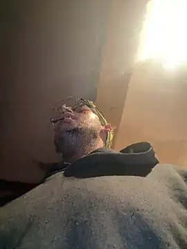 ThrowedWorldWide online show from 11/16/25, 01:33