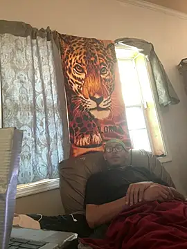 ThrowedWorldWide online show from 03/11/26, 06:36