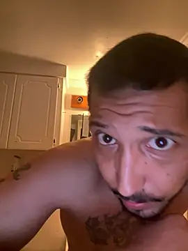 ThrowedWorldWide online show from 04/17/26, 12:46