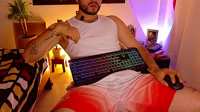 TomSloam online show from 12/18/25, 04:29